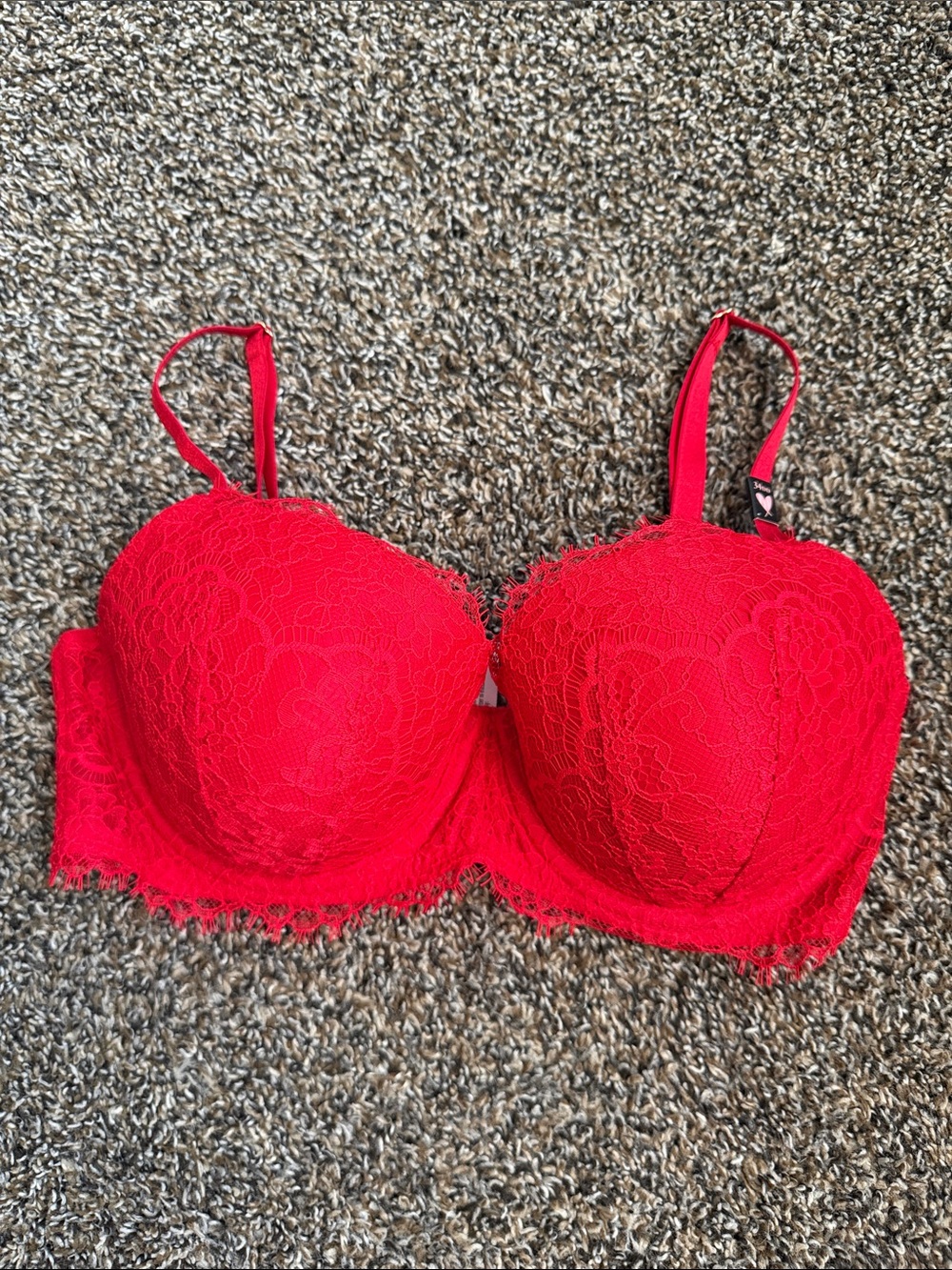 NWT Victoria’s Secret Bra 34DD